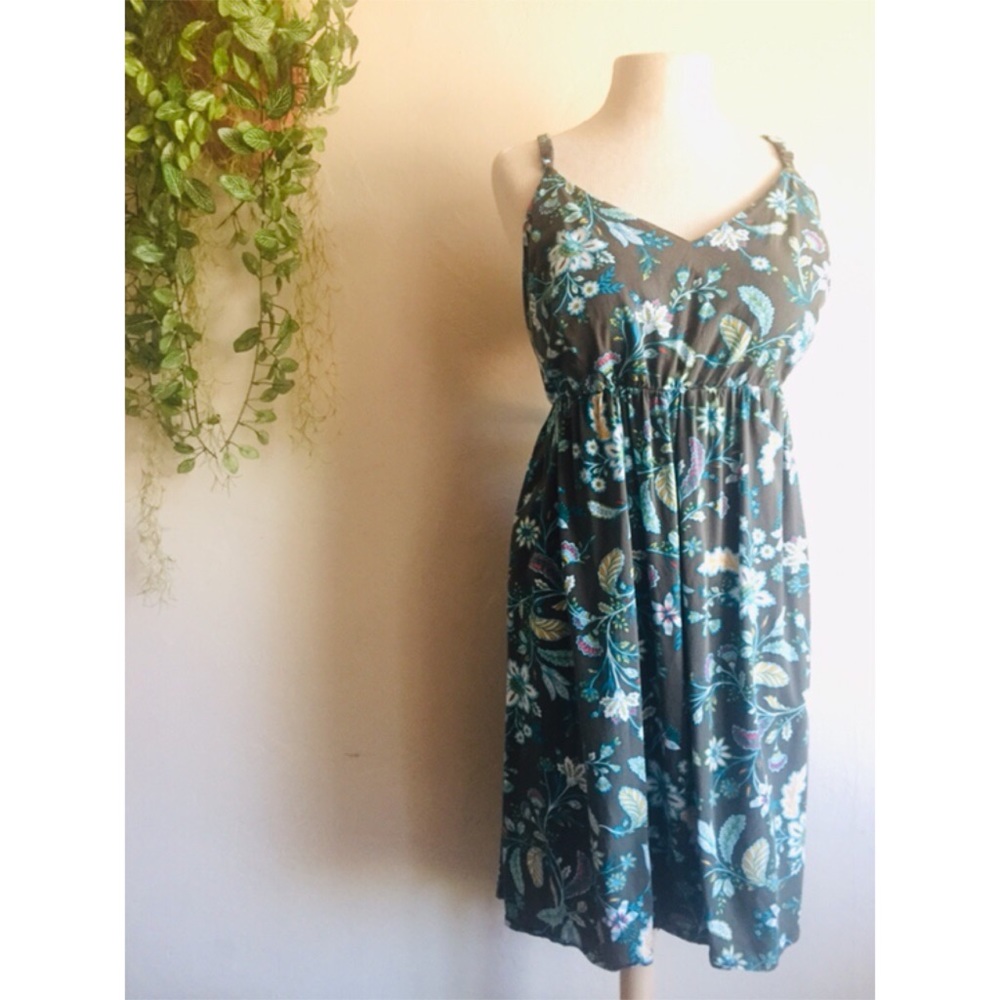 🎈Boutique Floral Spaghetti strap dress